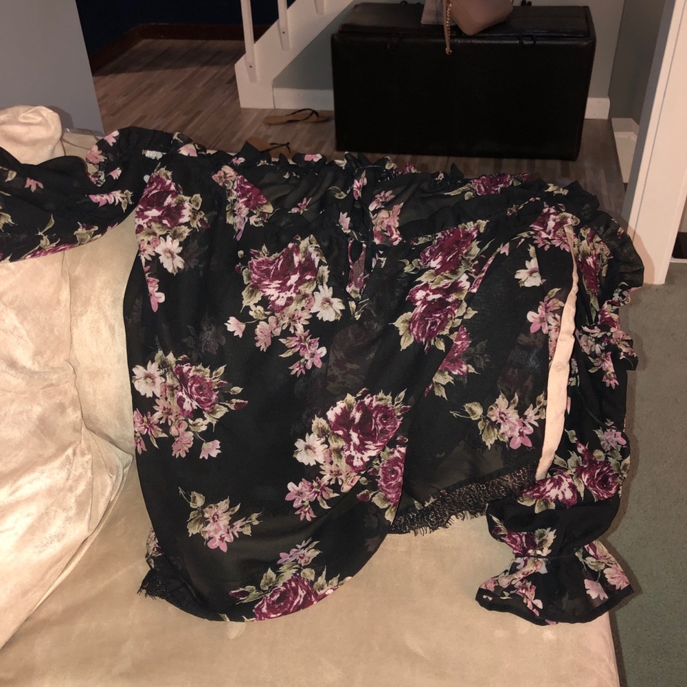 Crop off shoulder